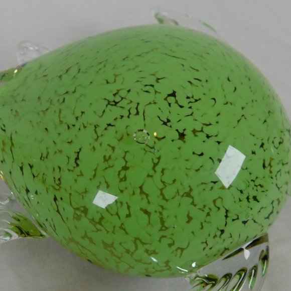 Gorgeous Designs Handblown Glass Green Sea Turtle Table Decor 8 in Paperweight - Picture 6 of 7